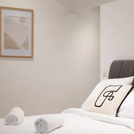 De Luxe 18 Personnes Avec Cinema Prive, Spa, Et Salle De Sport - Ideal Sejour Bien-etre Villa *