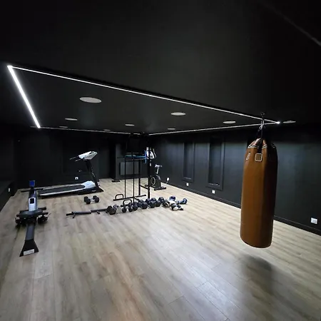 Villa De Luxe 18 Personnes Avec Cinema Prive, Spa, Et Salle De Sport - Ideal Sejour Bien-etre *