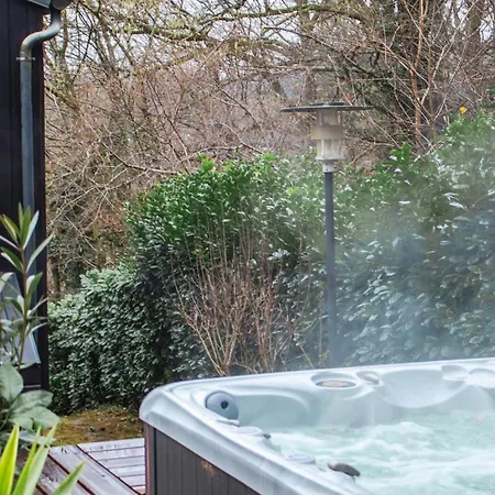 De Luxe 18 Personnes Avec Cinema Prive, Spa, Et Salle De Sport - Ideal Sejour Bien-etre Villa